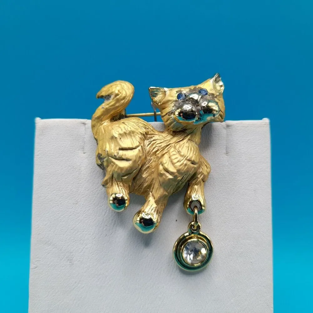 Vintage Cat Brooch, Signed Giusti,  Blue Rhinestone Eye, Kitten Pin, 90s Jewelry